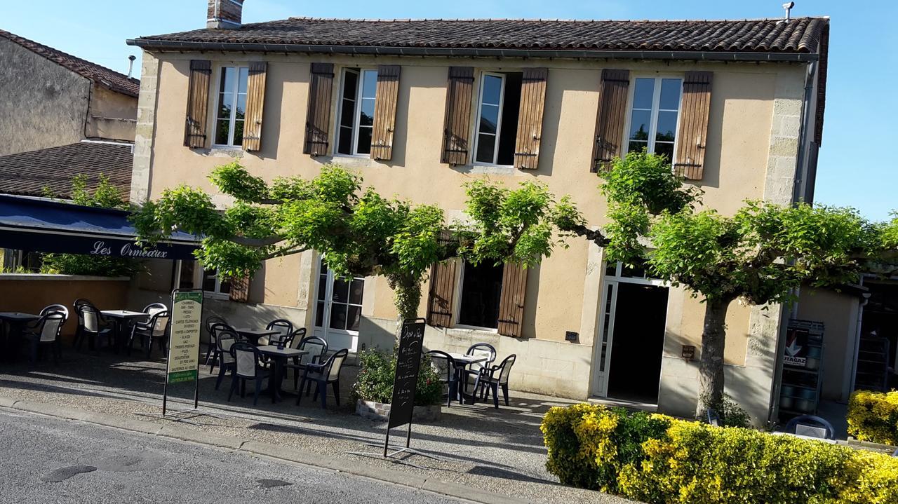 Bed and Breakfast Les Ormeaux Сотерн Экстерьер фото